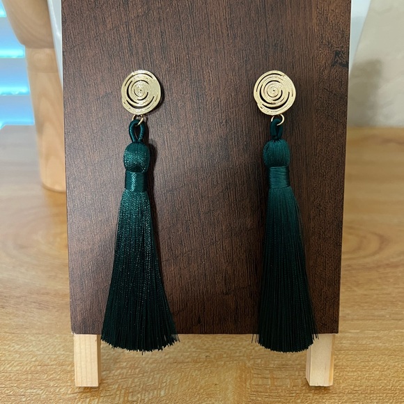 Dark Green Luxurious Tassel Earrings - Boho Chic Regency Earrings - Picture 3 of 5